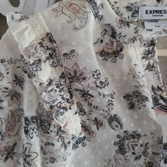 Express Button Up - Picture 7 of 9